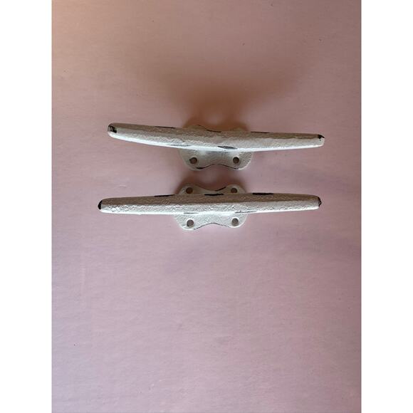 2 CLEAT NAUTICAL WALL HOOKS CAST IRON DRAWER PULL BOAT COAT DISTRESSED WHITE - Picture 2 of 5